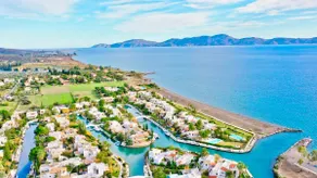 Villasonboard Dock Villa 3 Bed, 3 Bath, Canal, Greek Venice Porto Hydra - Image 4