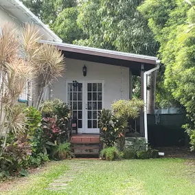 Charming Cottage in Fabulous Accra Beach location! - Image 2