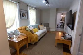 Wonderful Home in Great Location - Image 2