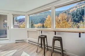 FREE wine | Hot Tub | Wood Fire | Free Vail Bus! - Image 4