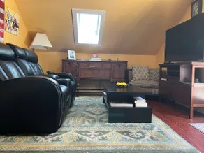Cozy Brookside Getaway - Image 4