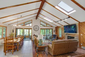 XL Cabin•Hot Tub•Ski Hill•King Beds•Game Room•More - Image 3