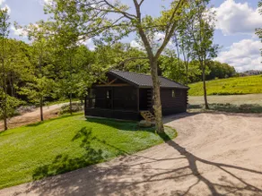 Relaxing Two Bedroom Cabin - 10 minutes to Camden! - Image 2