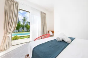 Super villa in Playa Bonita with swimming pool and garden - Image 4