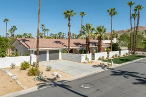 Mountain View Mid-Century - Image 4