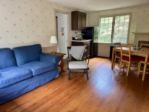 Private Cozy Suite, 0 Fees, Pets Welcome, EV Plug - Image 4