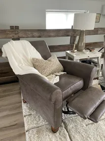 Secluded country loft close to city - Image 2