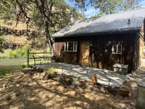 Beautiful Cabin On The Klickitat River - Image 2