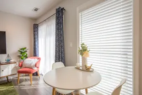 Retro Modern Retreat - Image 4