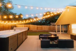 Luxury Downtown Getaway - Private 20ft Swim Spa - Image 3