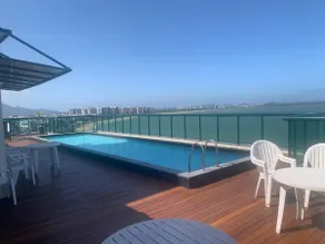 Studio with balcony and side view of the sea - Image 2
