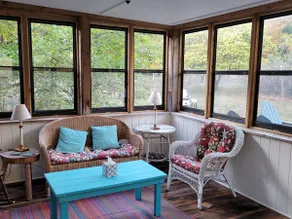Frankfort Farmhouse, 9 lovely acres - Image 4