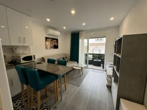 A modern and bright flat in Empuriabrava - Image 3