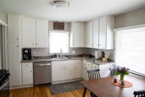 1742 Uptown // Stylish w/Updates, 3BD, Walk to Mayo, Pet Friendly - Image 2