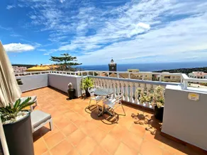 Apartment with ocean and mountain views. Penthouse - Image 5