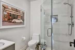 Executive, remodeled studio in PacHeights - Image 3