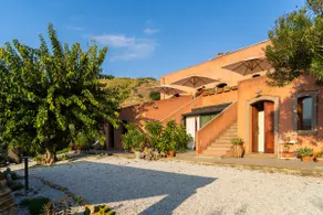 Antica Sena Case Rosse Sustainable Farm Stay - Image 2