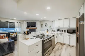 Lake View 3BR Sleeps 8 | Walk to Dillon Marina - Image 3