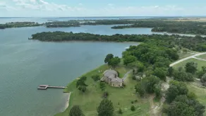 $1M+ Waterfront Villa - Image 3