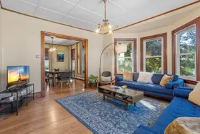 7BR/2BA Victorian House by Casinos & Yantic River - Image 3