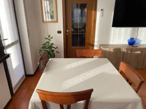 Large Apartment with 3 Bedrooms - Image 3