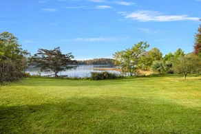 Cheerful 3 BR Boone Lake Lakefront Vacation Home - Image 2