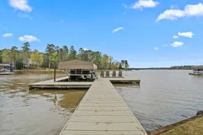 Lakefront with Pool, Hot tub, Pontoon Boat & Movie Theatre - Image 3
