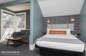 Cambridge, Prentiss House - Queen Suite | Rm 05 - Image 3