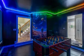 Bury Oasis: Pool, Hottub, Movie Theatre, Game Room - Image 4