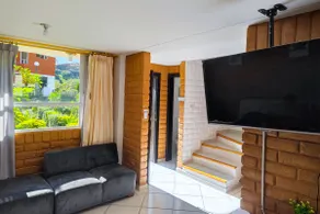 Luxurious Airbnb house by the river - Image 3