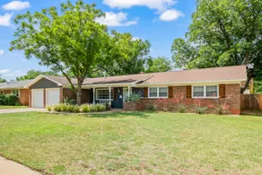 The Gathering Place | Pristine & Spacious Getaway! - Image 2