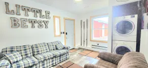 *Little Betsy cabin on Lake Superior sandy beach & EV Charger* - Image 3