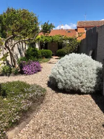 Charming house with beautiful garden, close to the beach. Free WiFi! - Image 5