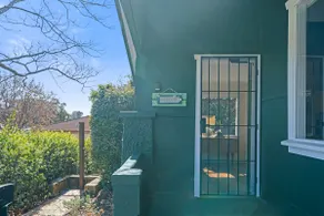 The Lake Escape Cottage - Image 3