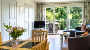 Ta Mill Cottages & Lodges - Meadowview Chalet 4 - Image 2