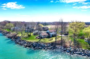 Private Lakefront Cottage Retreat near Niagara - Image 3