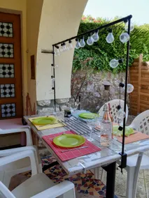 Nice little place on the edge of the village with a pool. - Image 5