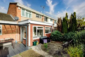 Spacious Tilbury Home - Perfect for Contractors, Families, Groups - Image 5