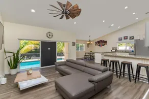 WELCOME TO YOUR POOL HOUSE PERFECT FAMILY VACATION - Image 3