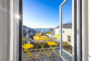 Bright & beautiful 4 bedroom house with sea views - Image 5
