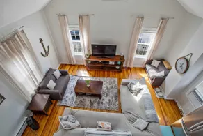 Spacious Beach House Top Floors - Walk Everywhere! - Image 4