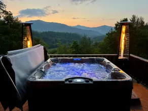 The G.O.A.T. | Fainting Goats + Mountain Views! - Image 4