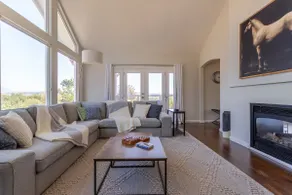 Wine Country Retreat: Pool, Hot Tub, Views & EV - Image 3
