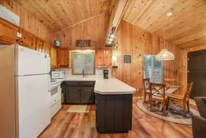 The Hale Holmstead: A cozy cottage on Loon Lake - Image 4