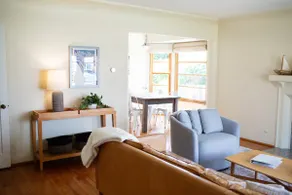 Yellow Door Bungalow - Image 4