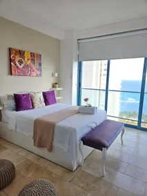Wonderful stay, steps from the beach - Image 3