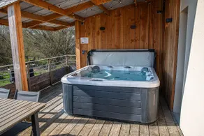 Charming house with pool, terrace, and Jacuzzi - Image 3