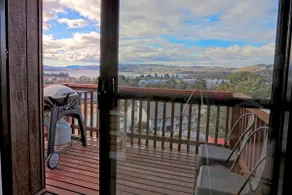 3 Bedroom Apt with Spectacular View - Image 4