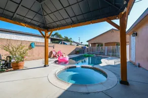 Family vacation home w pool, Disney Land, beach - Image 2