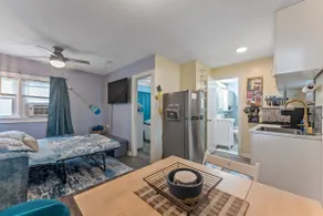 1BD North Wildwood Prime Location · Porch + Grill - Image 3